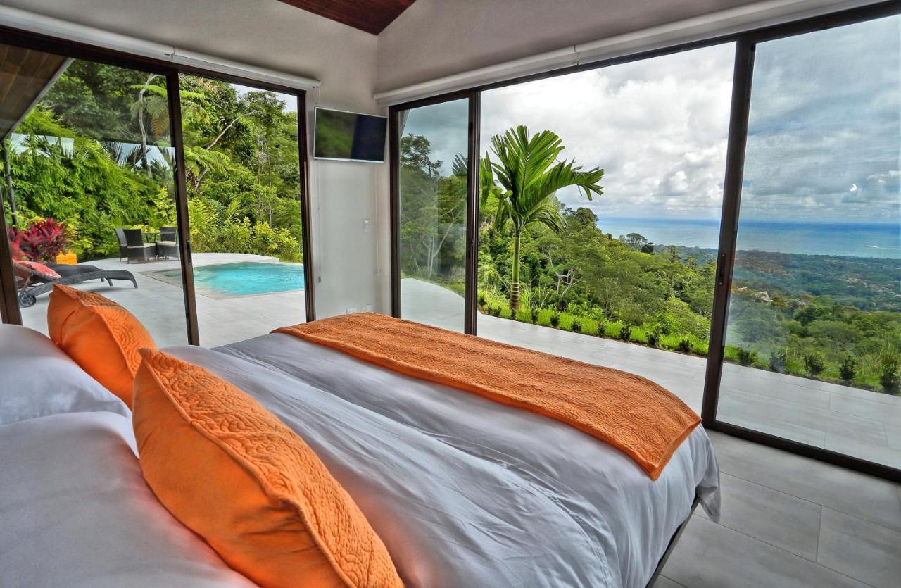 Golden Pineapple Villas-Adults Only Увита Екстериор снимка